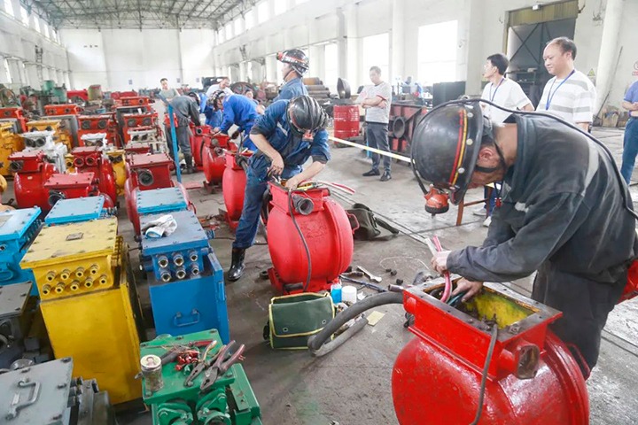 威信煤炭开展电缆接线、、钢管焊接手艺交锋活动