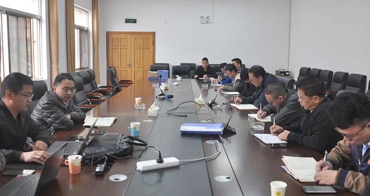 云煤（6008集团官方网站）集团驻曲靖巡查组赴陆东煤矿公司开展4月份清静督导巡查