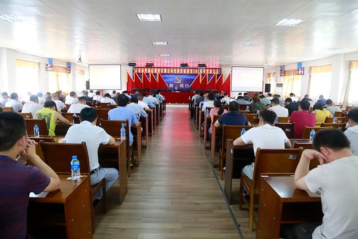 【简讯】威信煤炭公司召开庆祝建党101周年党员大会、、羊场煤矿开展“万名党员进党！！迸嘌、、可保煤矿起劲做好雨季三防事情