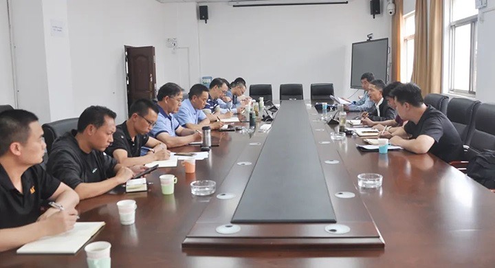 【简讯】曲灸愿茉淳值匙槌稍、、副局长龙光伟到陆东煤矿公司调研、、威信煤炭公司篮球队荣获麟凤镇篮球运动会亚军