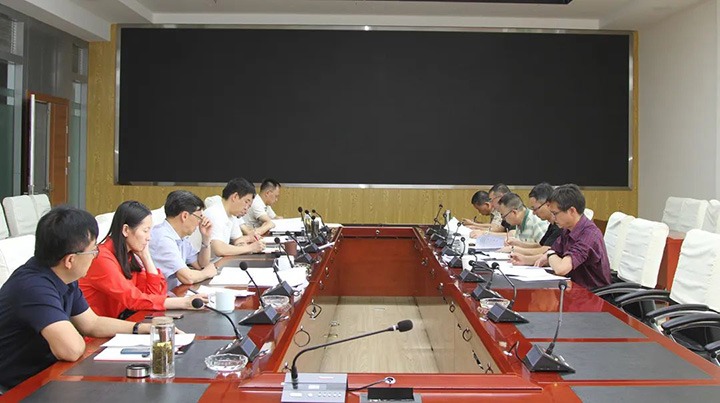 云煤（6008集团官方网站）集团党委开展民主生涯会专题理论中心组学习