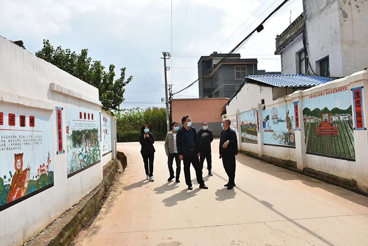 【简讯】曲煤焦化持续推进墟落振兴“试点”事情｜四角地煤矿团支部到敬老院开展“月圆中秋、、、爱心无疆”送温暖献爱心主题活动