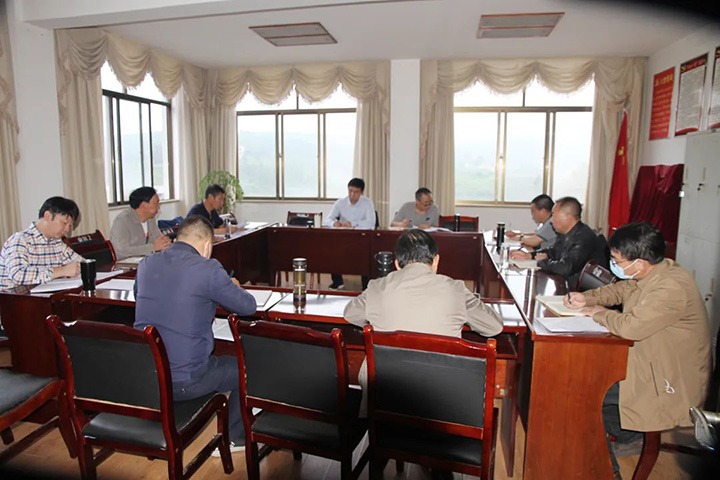 【专项行动】集团党委副书记、工会主席王鑫到后所煤矿公司、东源恒鼎公司、东源救援队指导专题民主生涯会