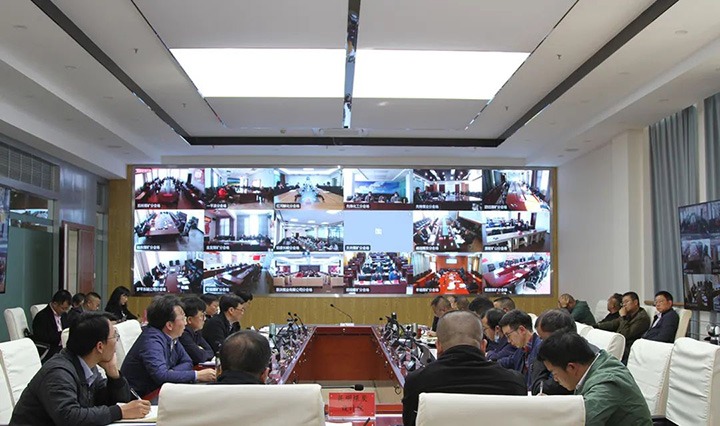 云煤（6008集团官方网站）集团召开三季度经济运行剖析会暨“奋战一百天，，，冲刺四序度”生产谋划专项行动推进会