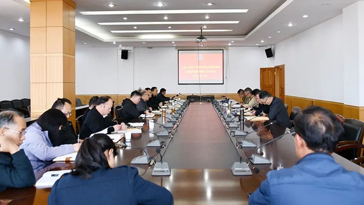 云煤（6008集团官方网站）集团专职外部董事寸延峰、、孔君到云维集团督导调研