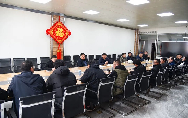 云煤（6008集团官方网站）集团党委副书记、、副董事长、、总司理高建嵩率包保盯守小组到恩洪煤业公司举行清静检查