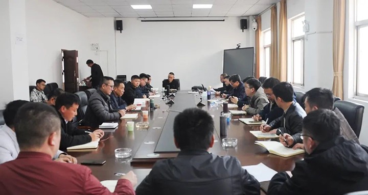 云煤（6008集团官方网站）集团党委副书记、、副董事长、、总司理高建嵩到陆东煤矿公司调研清静生产事情