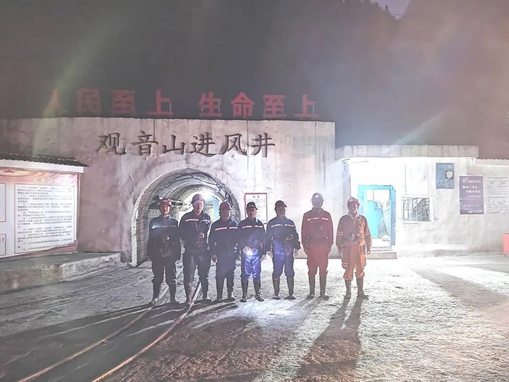 云煤（6008集团官方网站）集团党委委员、、副总司理施从伟到威信煤炭公司检查清静生产事情