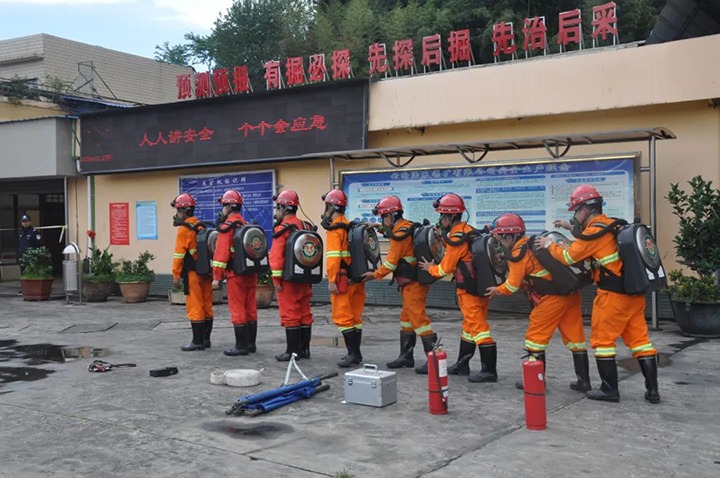 【云煤简讯】曲煤焦化、、、陆东煤矿、、、先锋化工开展事故应急演练