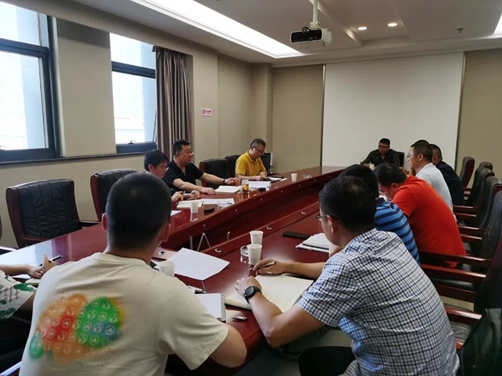 【下层调研】集团专职外部董事寸延峰到集团生产手艺部、、、谋划治理部和战略投资治理部调研指导事情