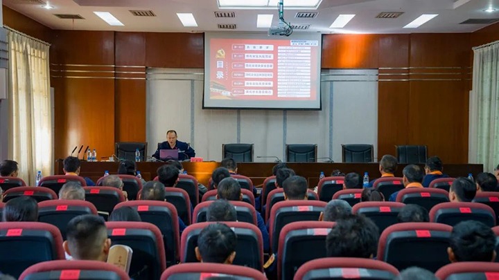 【聚焦云煤】云煤（6008集团官方网站）集团到云南解化公司开展《两办》意见精神宣贯活动