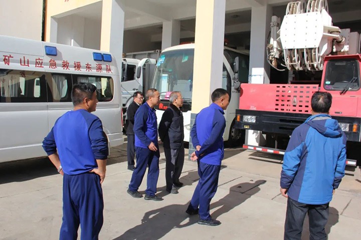 【聚焦云煤】云煤（6008集团官方网站）集团党委委员、、纪委书记、、省监委驻集团监察专员翁立志一行到国家矿山应抢救援东源队检查指导事情