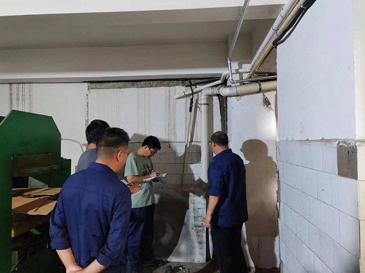 云南先进弹性体工业立异研究院有限公司开展节前警示教育和清静、、、环、、、消防大检查