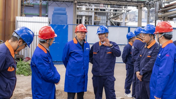 云煤集团党委副书记、、、副董事长、、、总司理高建嵩到云南解化公司开展现场事情调研