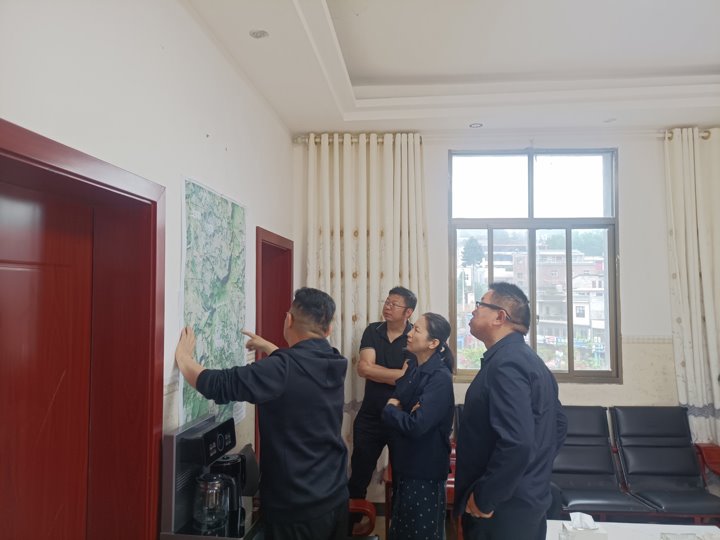 云煤集团党委委员、、财务总监莫晓丹一行到顺源煤矿调研